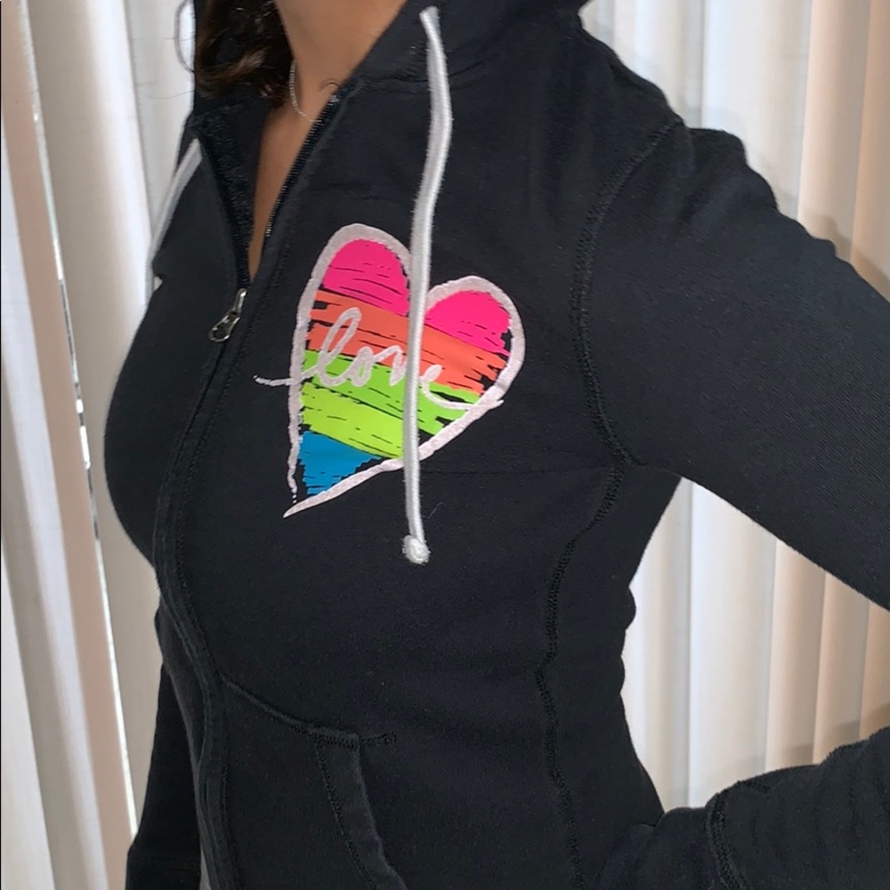 black jacket - Picture 2 of 6